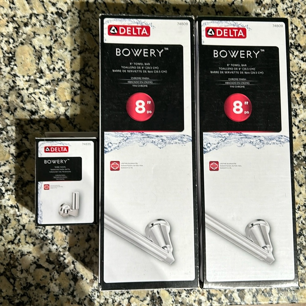 Delta BOWERY CHROME Bath Accessories